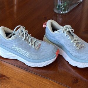 Women’s HOKA sneakers 7.5